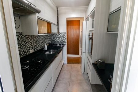 Apartamento para alugar com 67m², 2 quartos e 2 vagas Apartamento para alugar com 67m², 2 quartos e 2 vagasCozinha - Armários