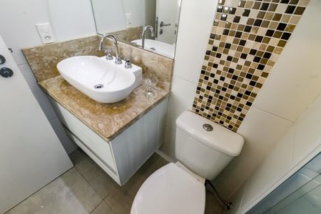 Apartamento para alugar com 67m², 2 quartos e 2 vagas Apartamento para alugar com 67m², 2 quartos e 2 vagasBanheiro da Suíte