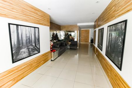 Apartamento para alugar com 67m², 2 quartos e 2 vagas Apartamento para alugar com 67m², 2 quartos e 2 vagasHall de entrada