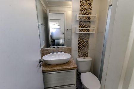 Apartamento para alugar com 67m², 2 quartos e 2 vagas Apartamento para alugar com 67m², 2 quartos e 2 vagasBanheiro da Suíte