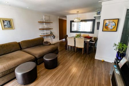 Sala de apartamento à venda com 2 quartos, 67m² em Vila Suzana, São Paulo