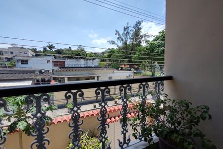 Casa de condomínio à venda com 235m², 4 quartos e 4 vagasVaranda 