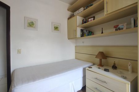 Casa de condomínio à venda com 235m², 4 quartos e 4 vagasQuarto 4