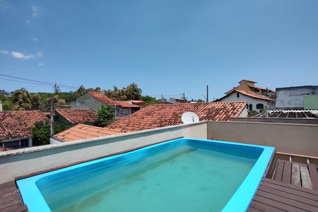 Casa de condomínio à venda com 235m², 4 quartos e 4 vagasPiscina
