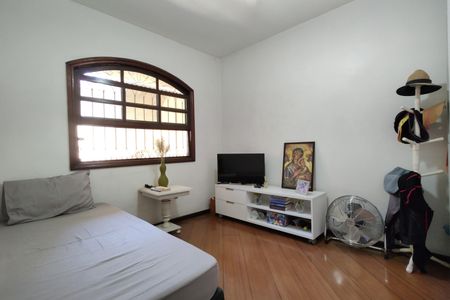 Casa de condomínio à venda com 235m², 4 quartos e 4 vagasQuarto 1