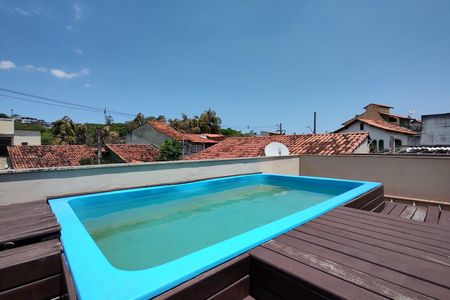 Casa de condomínio à venda com 235m², 4 quartos e 4 vagasPiscina