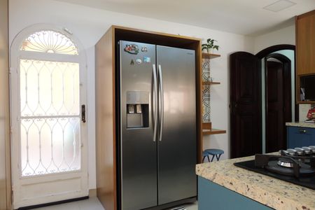 Casa de condomínio à venda com 235m², 4 quartos e 4 vagasCozinha - Armários