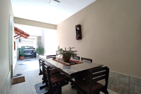 Casa de condomínio à venda com 235m², 4 quartos e 4 vagasGaragem