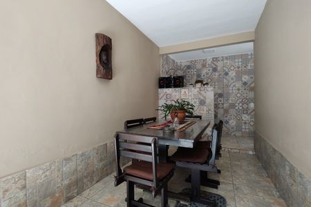 Casa de condomínio à venda com 235m², 4 quartos e 4 vagasGaragem