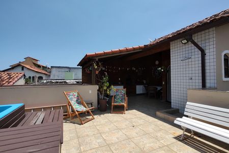 Casa de condomínio à venda com 235m², 4 quartos e 4 vagasÁrea gourmet