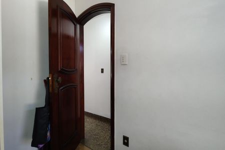 Casa de condomínio à venda com 235m², 4 quartos e 4 vagasQuarto 1