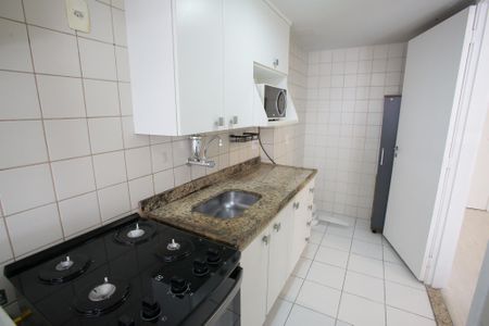 Apartamento à venda com 53m², 2 quartos e 1 vagaCozinha