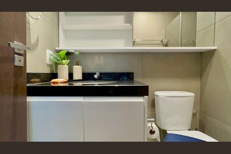 Apartamento à venda com 30m², 1 quarto e 1 vaga Apartamento à venda com 30m², 1 quarto e 1 vagaBanheiro da Suíte