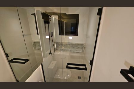 Apartamento para alugar com 72m², 2 quartos e 1 vaga Apartamento para alugar com 72m², 2 quartos e 1 vagaBanheiro da Suíte 1