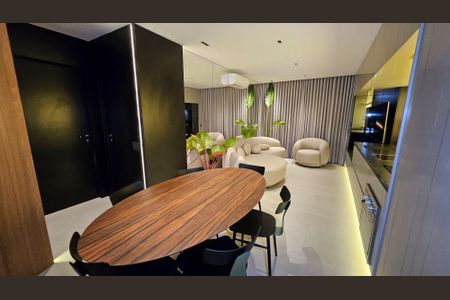 Sala/Cozinha de apartamento para alugar com 2 quartos, 72m² em Setor Bueno, Goiânia