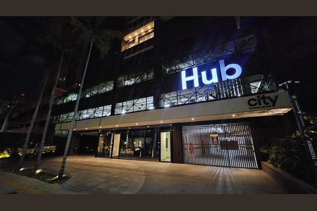 Apartamento para alugar com 72m², 2 quartos e 1 vaga Apartamento para alugar com 72m², 2 quartos e 1 vagaFachada