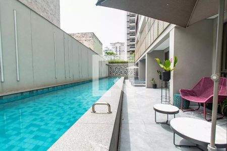 Studio para alugar com 38m², 1 quarto e sem vaga Studio para alugar com 38m², 1 quarto e sem vagaPiscina