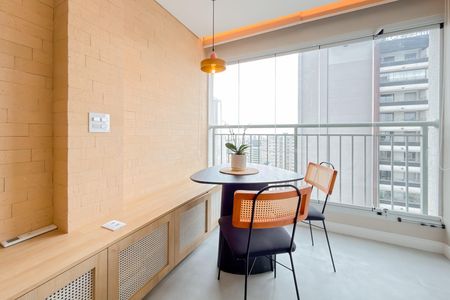 Studio para alugar com 38m², 1 quarto e sem vaga Studio para alugar com 38m², 1 quarto e sem vagaSala