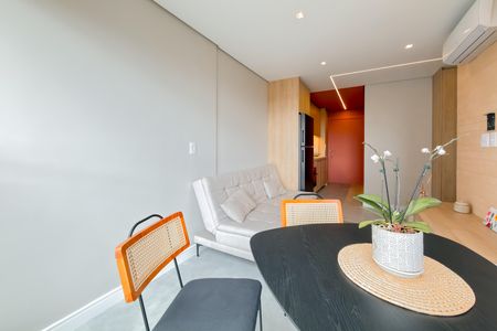 Sala de kitnet/studio para alugar com 1 quarto, 38m² em Paraíso, São Paulo