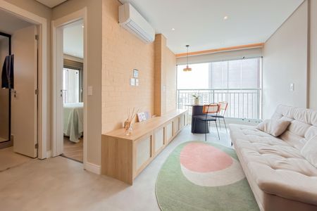 Studio para alugar com 38m², 1 quarto e sem vaga Studio para alugar com 38m², 1 quarto e sem vagaSala