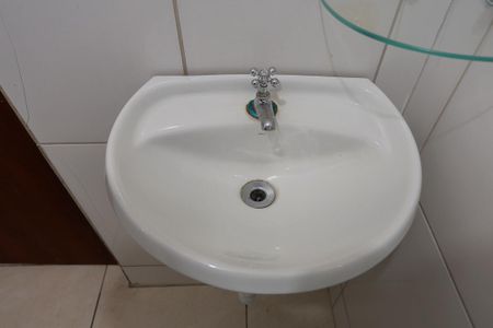 Casa à venda com 100m², 2 quartos e 1 vagaBanheiro social