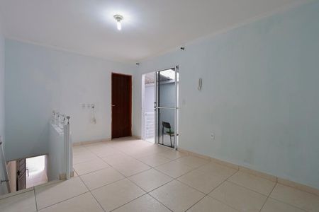 Casa à venda com 100m², 2 quartos e 1 vagaSala