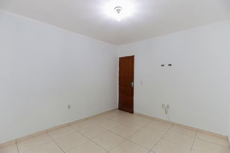 Casa à venda com 100m², 2 quartos e 1 vagaQuarto