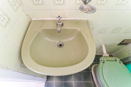 Apartamento à venda com 46m², 2 quartos e sem vaga Apartamento à venda com 46m², 2 quartos e sem vagaBanheiro