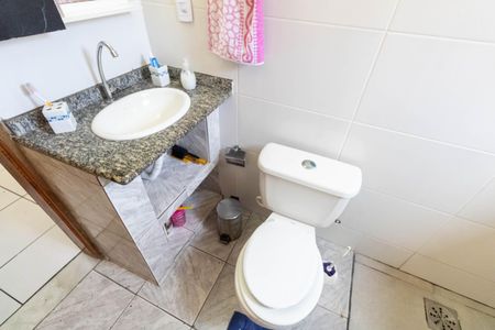 Casa para alugar com 100m², 2 quartos e 2 vagasBanheiro