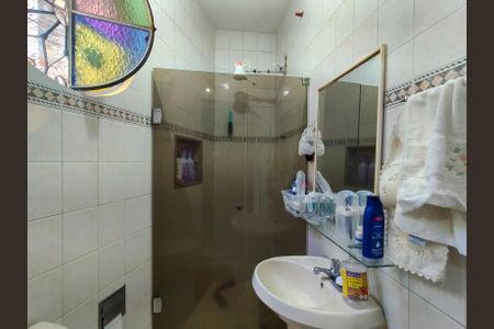 Casa à venda com 80m², 3 quartos e 1 vagaBanheiro