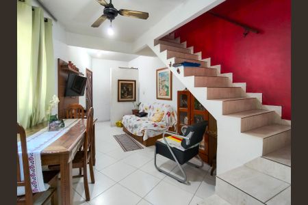 Casa à venda com 80m², 3 quartos e 1 vagaSala