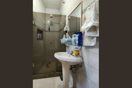 Casa à venda com 80m², 3 quartos e 1 vagaBanheiro