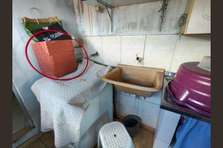 Casa à venda com 80m², 3 quartos e 1 vagaÁrea de Serviço