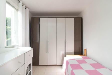 Casa de condomínio à venda com 194m², 3 quartos e 2 vagasQuarto 2