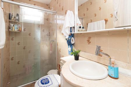 Casa de condomínio à venda com 194m², 3 quartos e 2 vagasBanheiro do Quarto 1