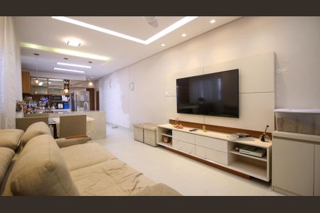 Casa à venda com 2 quartos, 150m² em Vila Prudente, São Paulo