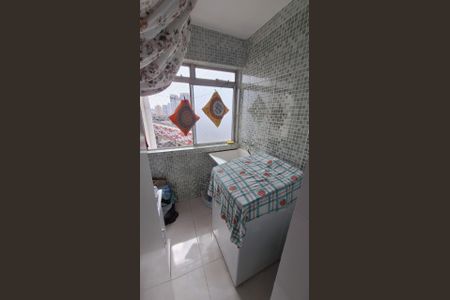 Apartamento à venda com 67m², 2 quartos e 1 vaga Apartamento à venda com 67m², 2 quartos e 1 vagaÁrea de serviço