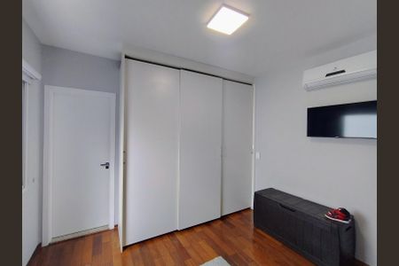 Casa à venda com 420m², 3 quartos e 8 vagasSuíte 2