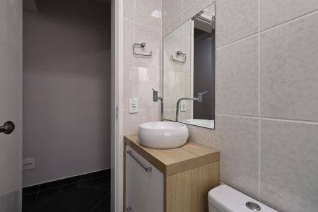 Casa de condomínio à venda com 155m², 2 quartos e 2 vagasBanheiro