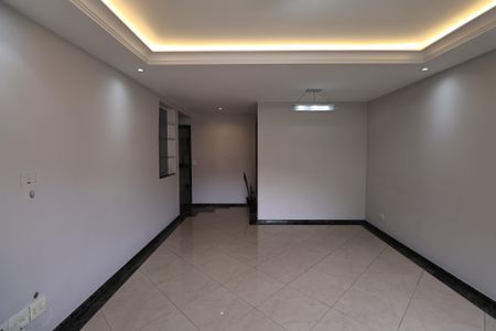 Sala de casa de condomínio à venda com 2 quartos, 155m² em Vila Eldizia, Santo André