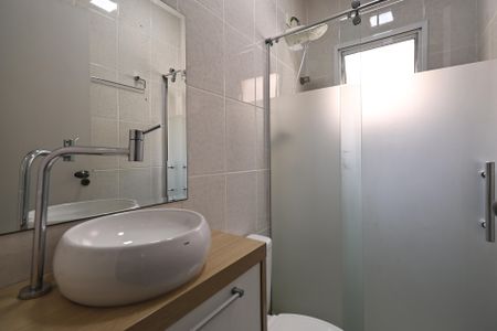 Casa de condomínio à venda com 155m², 2 quartos e 2 vagasBanheiro