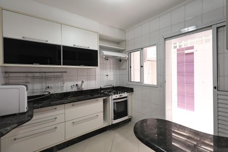 Casa de condomínio à venda com 155m², 2 quartos e 2 vagasCozinha 