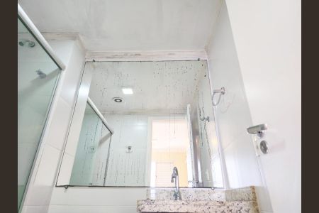 Apartamento à venda com 65m², 2 quartos e 1 vaga Apartamento à venda com 65m², 2 quartos e 1 vagaBanheiro da Suíte