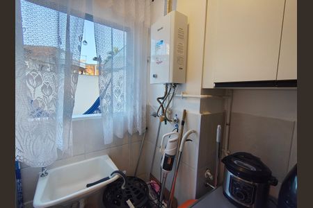 Apartamento à venda com 74m², 2 quartos e 1 vagaÁrea de Serviço