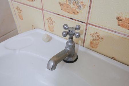 Casa à venda com 120m², 1 quarto e 1 vaga Casa à venda com 120m², 1 quarto e 1 vagaBanheiro de Serviço