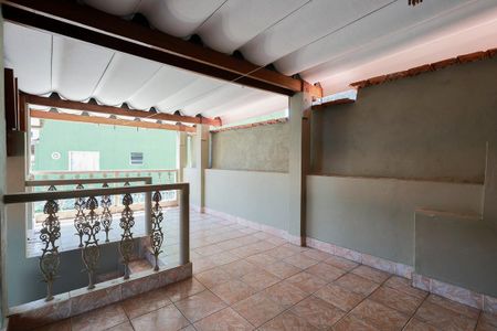 Casa à venda com 120m², 1 quarto e 1 vaga Casa à venda com 120m², 1 quarto e 1 vagaTerraço