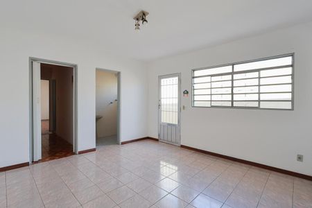 Casa à venda com 120m², 1 quarto e 1 vaga Casa à venda com 120m², 1 quarto e 1 vagaSala