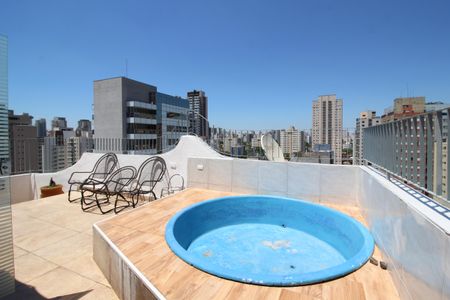 Apartamento para alugar com 210m², 2 quartos e 2 vagas Apartamento para alugar com 210m², 2 quartos e 2 vagasPiscina Cobertura e Privativa