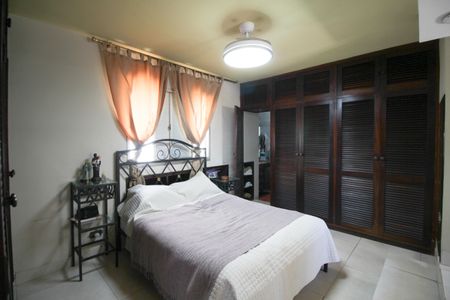 Apartamento para alugar com 210m², 2 quartos e 2 vagas Apartamento para alugar com 210m², 2 quartos e 2 vagasSuíte