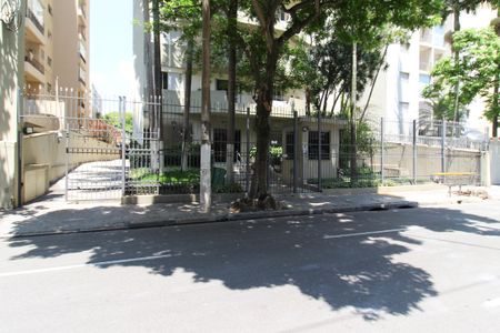Apartamento para alugar com 210m², 2 quartos e 2 vagas Apartamento para alugar com 210m², 2 quartos e 2 vagasFachada